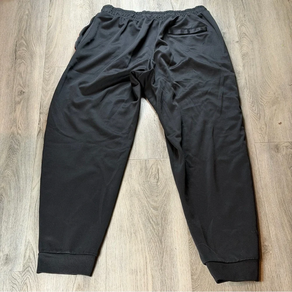 Jordan Track Pants Mens XL Black Tape Side Stripe Joggers Cuffed AQ2696-010 - Picture 2 of 12